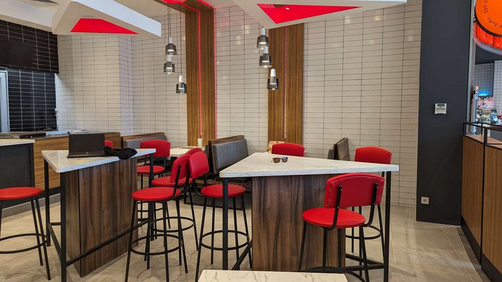 Pizza Hut (Grand Mall)