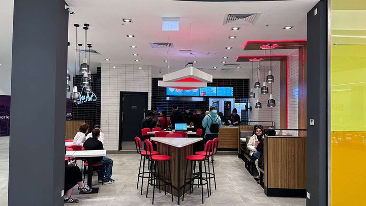 Pizza Hut (Grand Mall)