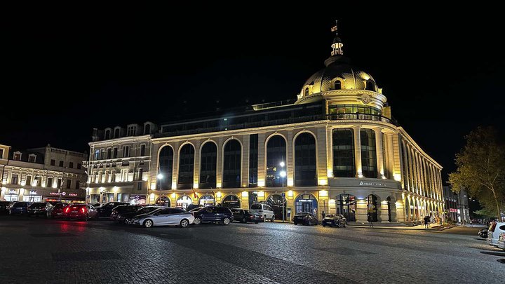 David Agmashenebeli Square