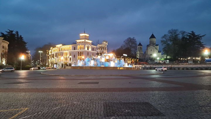David Agmashenebeli Square