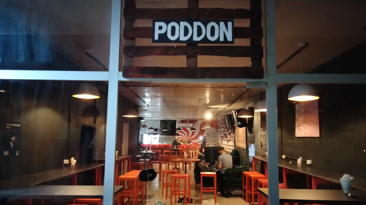 Poddon Bar