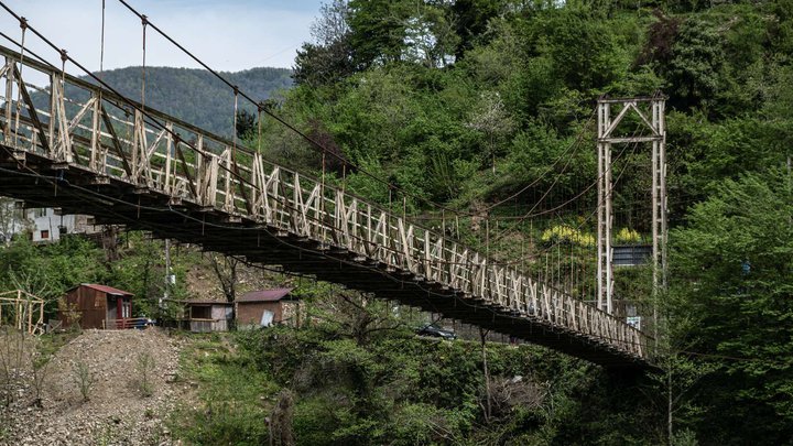 Mirveti Suspension Bridge