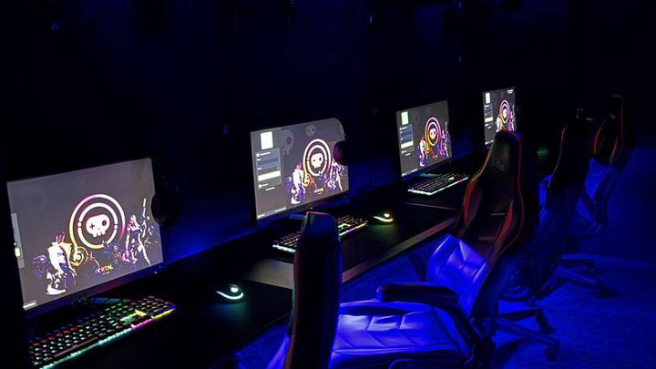 Portal Cyber ​​Club (Melikishvili St. 30)