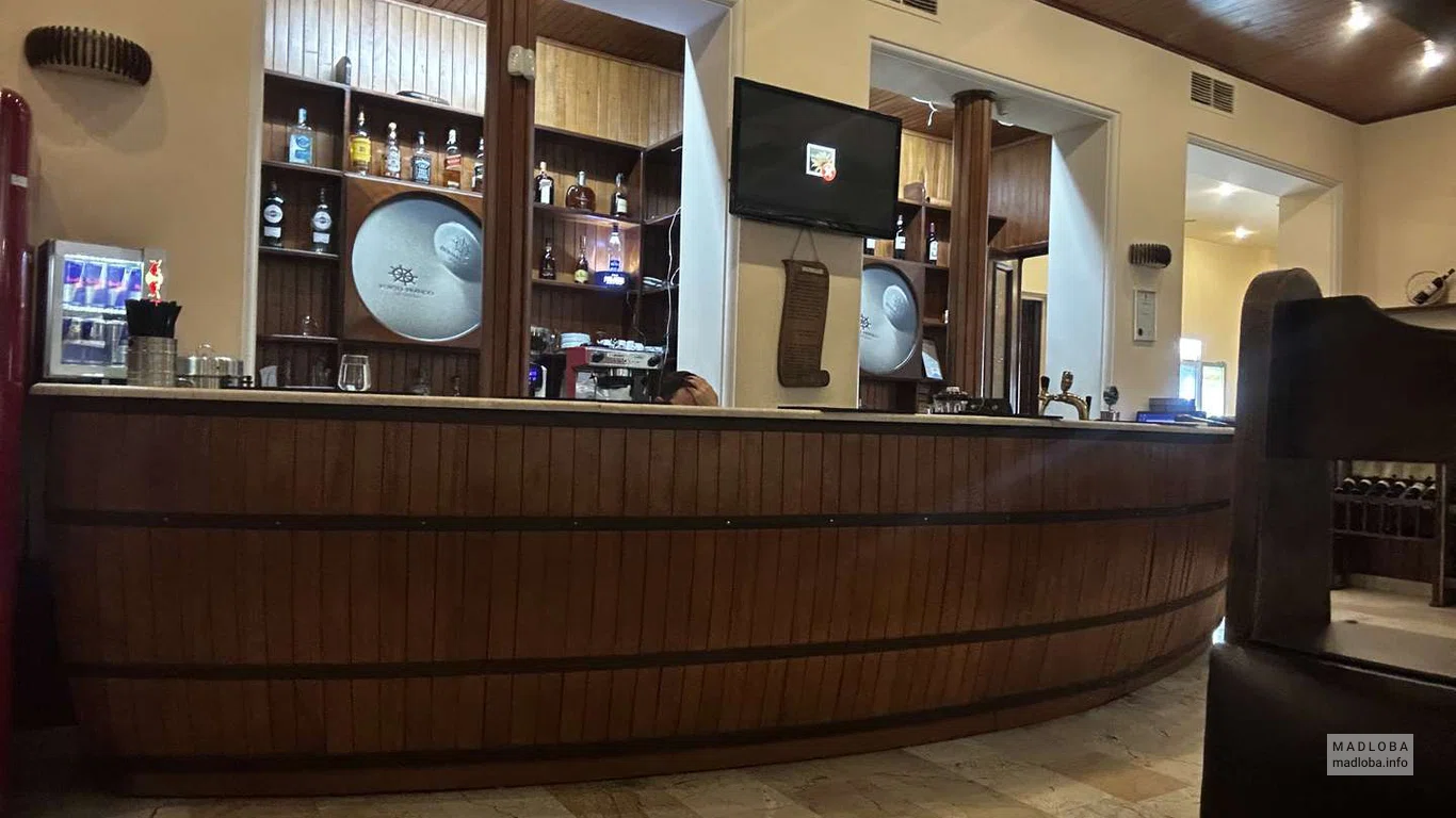 Вид на барную стойку