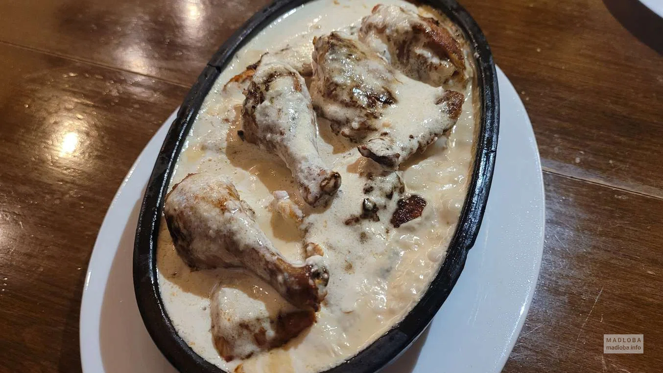 Мясо в сливочном соусе