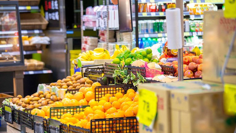 Grocery stores in Gori