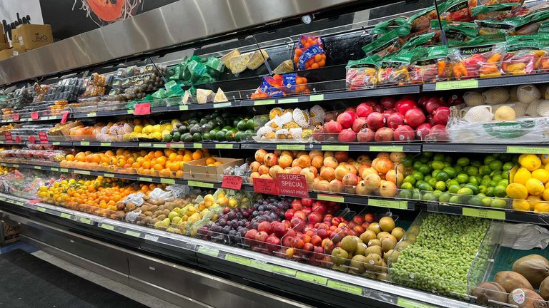 Grocery stores in Kareli