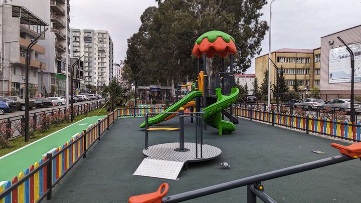 Walking area and park along Bagrationi Street