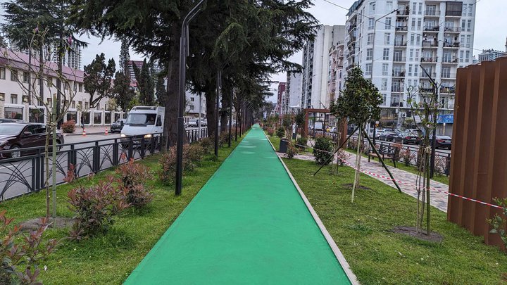 Walking area and park along Bagrationi Street