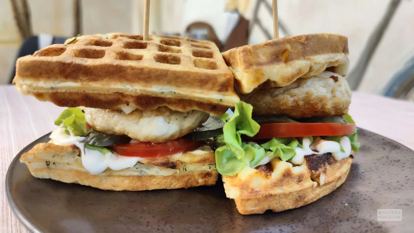 Блюдо из меню  Provence cafe Batumi