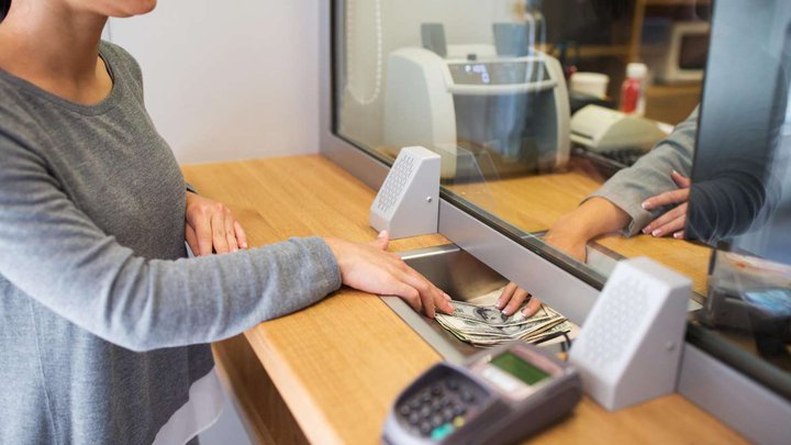 Currency exchange office (54 Gorgiladze St.)