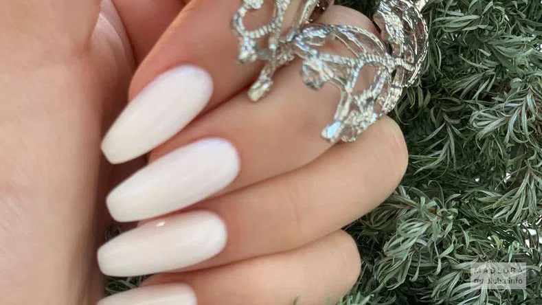 Beauty salon "Pur Pur" manicure