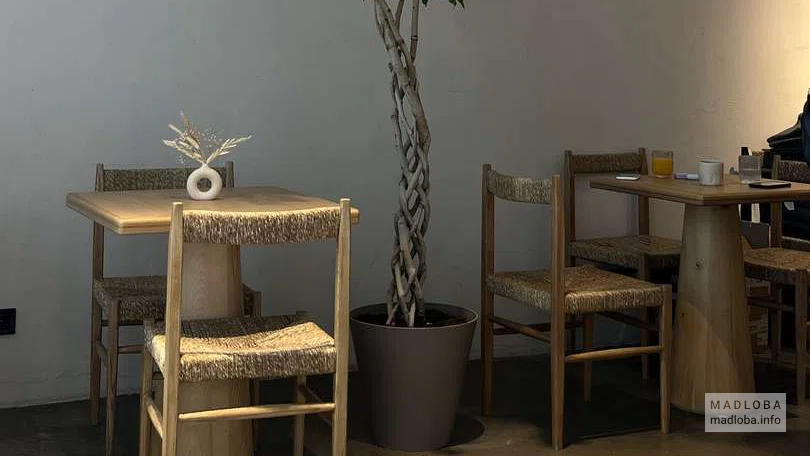 Интерьер в Pure coffee & food