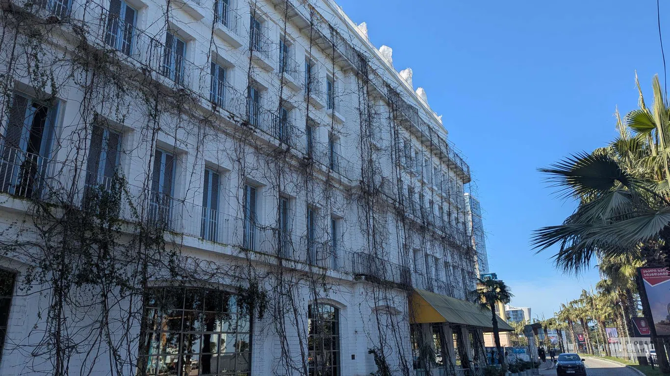 Отель ROOMS Batumi