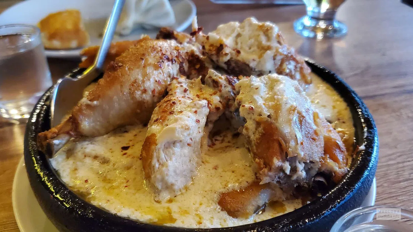 Мясо в сливочном соусе