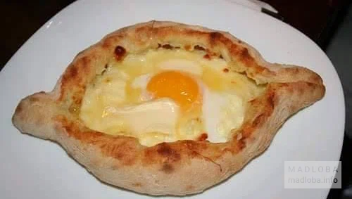 Хачапури в ресторане Tbilisuri