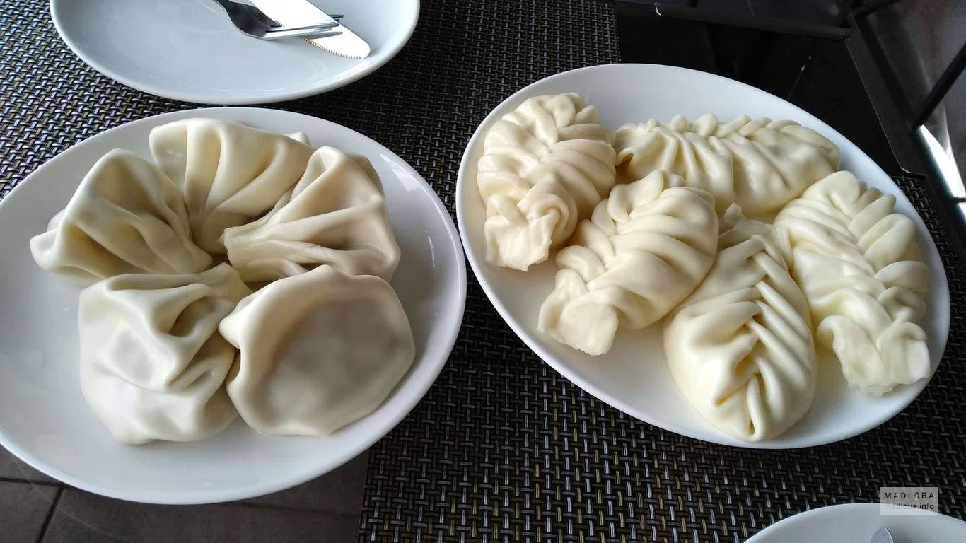 Хинкали в меню ресторана