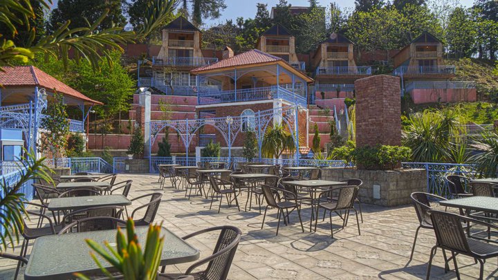 Roots Resort