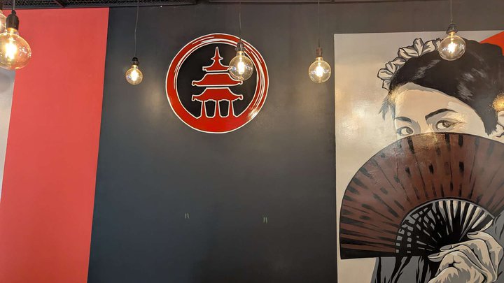 Royal Sushi