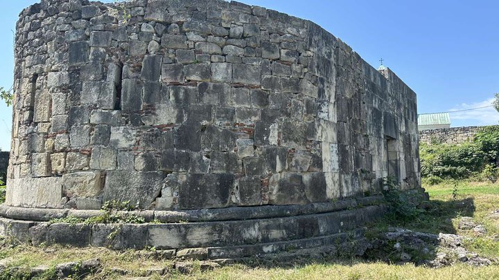 Ruins of the palace of the kings and the church of St. George