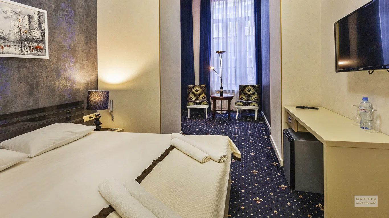 Интерьер номера Rustaveli Hotel