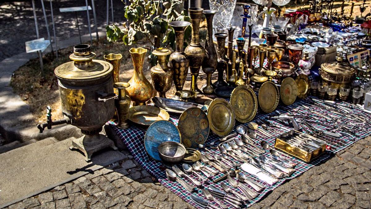 Products of the Sukhoi Bridge Tbilisi market