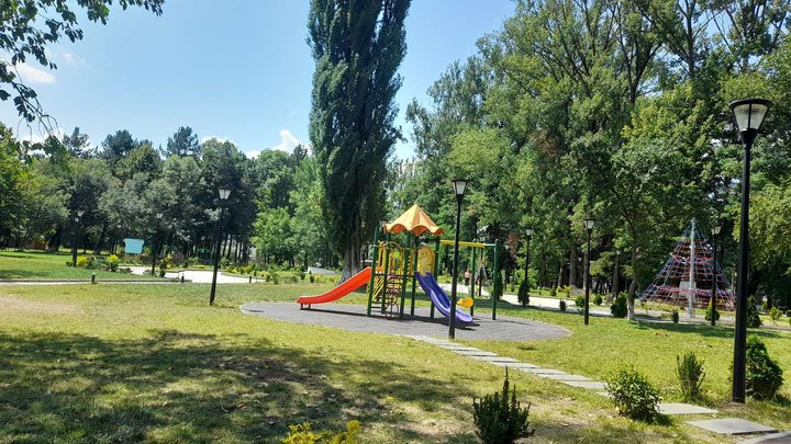 Сад Кужана в Тианети