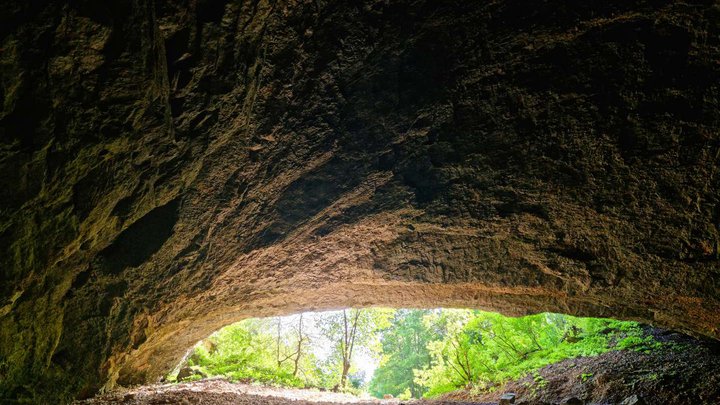 Sakinule Cave