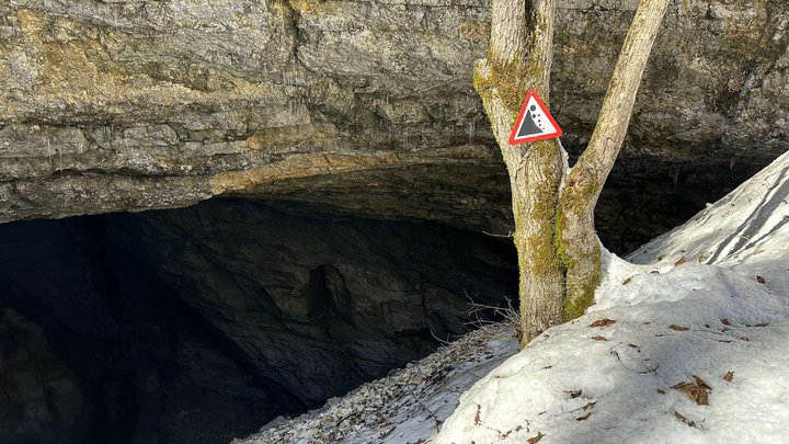 Sakinule Cave