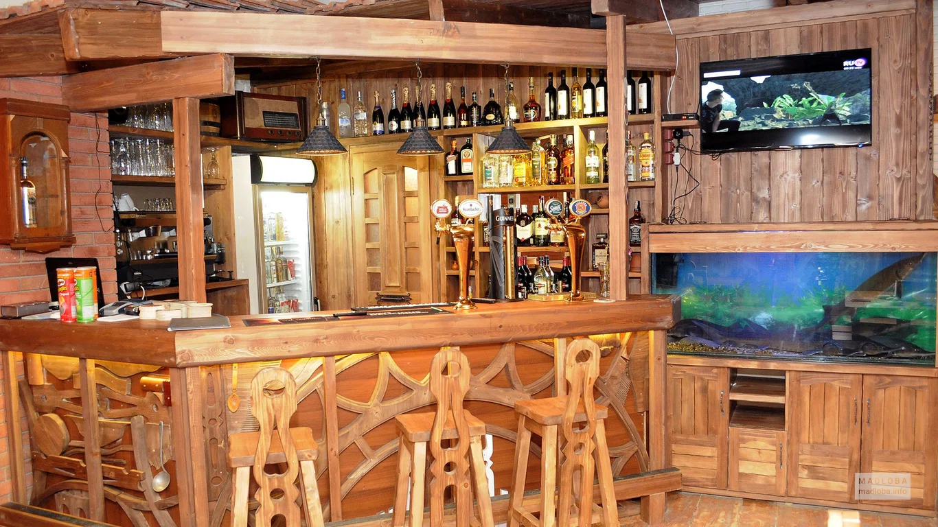 პაბი სპორტული მაუწყებლობით Samson Budweiser Pub