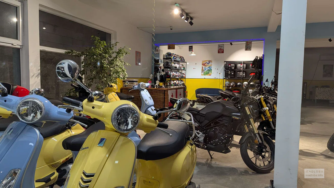 Магазин мотороллеров "Scoot Scoot" в Батуми мотороллеры и скутеры
