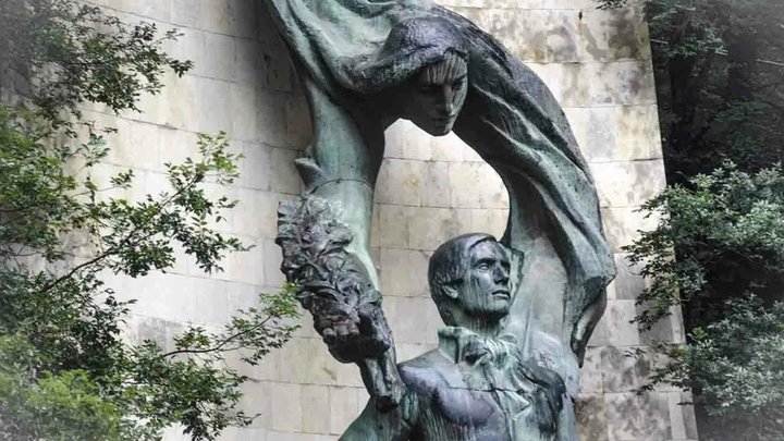 Monument to Galaktion Tabidze