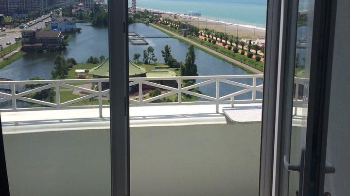 Apartments on Khimshiashvili 27
