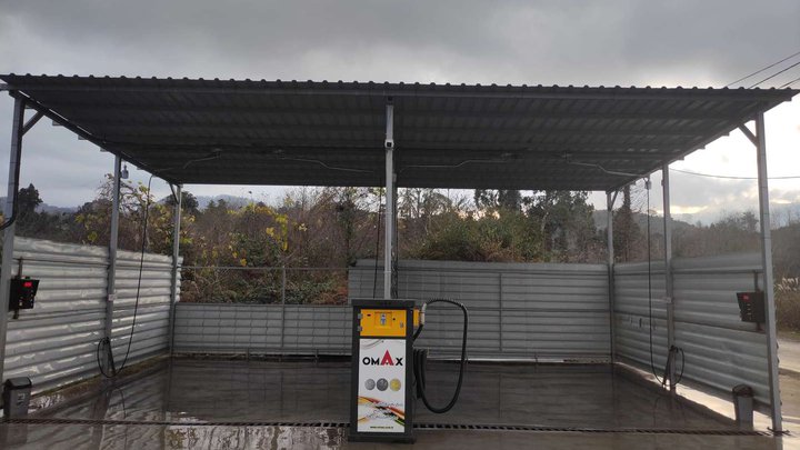 Car wash (Markoz Achareli St. 15)