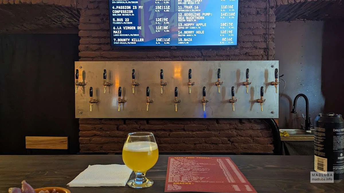 Разливные напитки в Seven Roads Craft Beer Bar