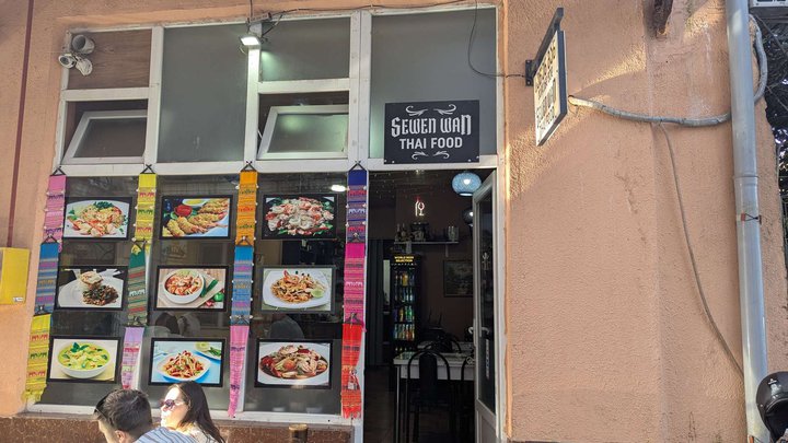 Seven Wan Thai Food