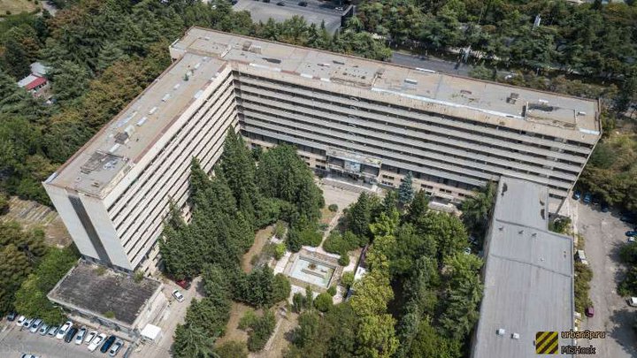 The building of the headquarters of the KZAKVO