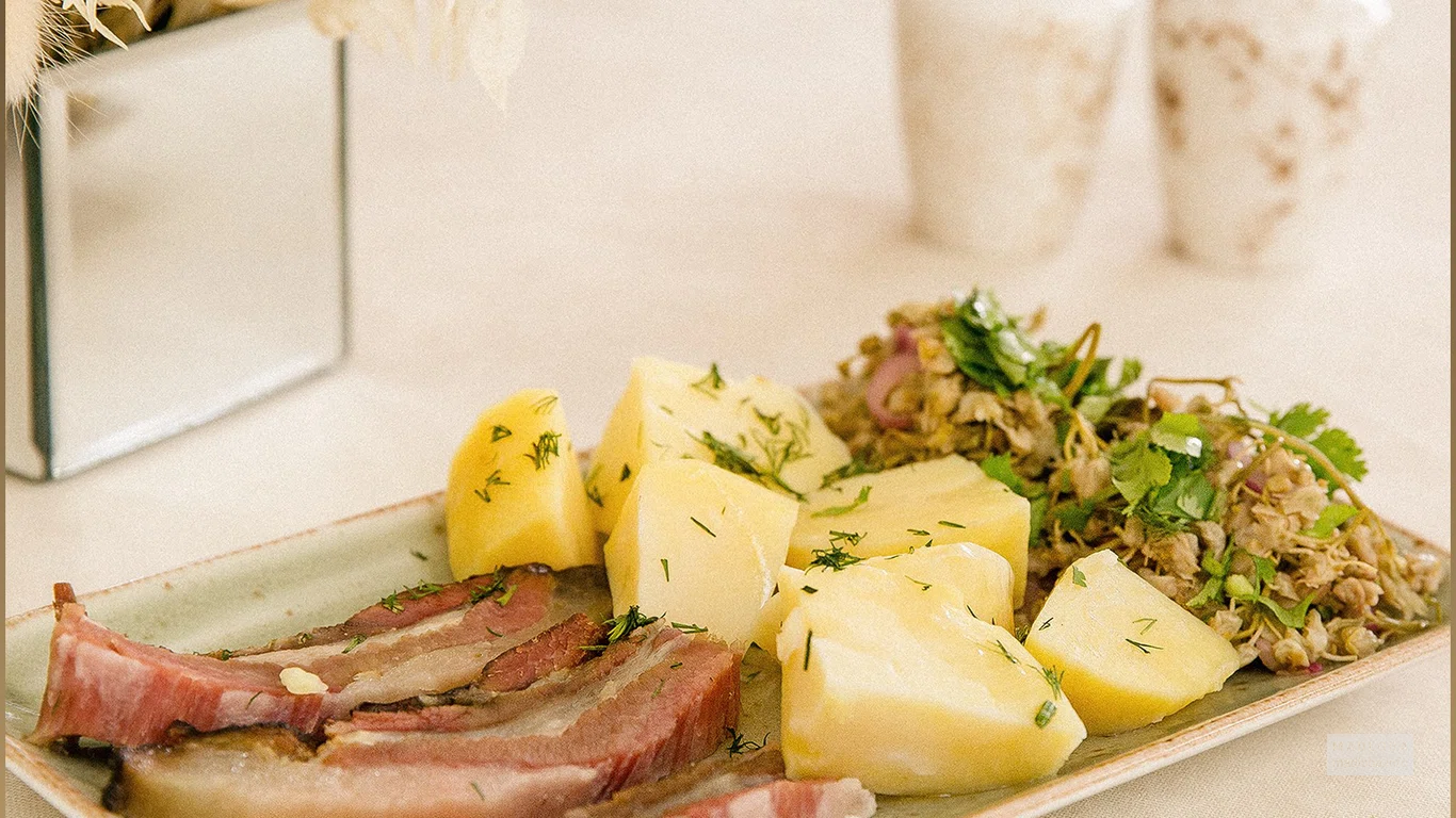 Блюдо из мяса в ресторане Shushabandi