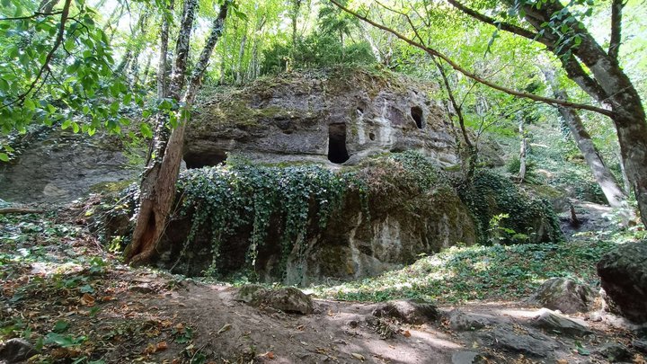 Monks' Rock (Berebis Klde)