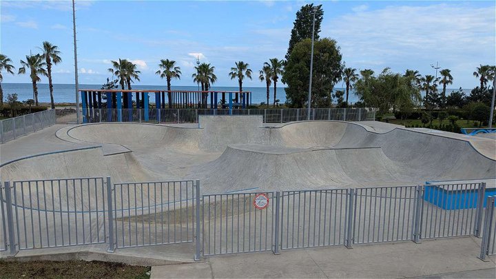 Skate Park "Pump track"