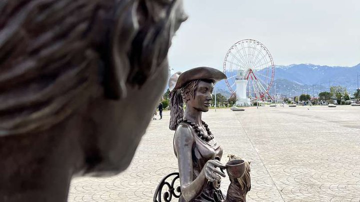 Sculpture "Tea Party" (Me, you and Batumi)