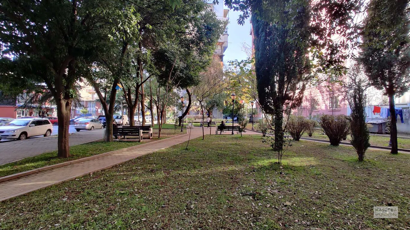 Сквер Нузгара Джапаридзе