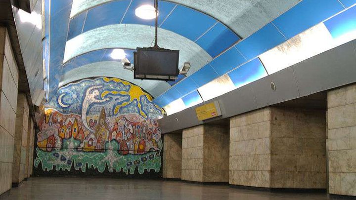 Станция метрополитена "Надзаладеви"