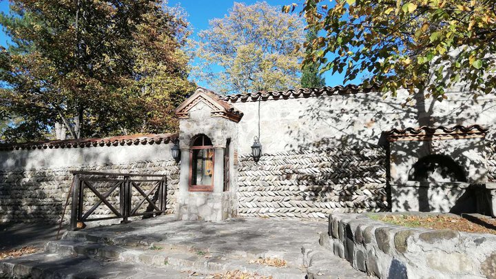 Old (Dzveli) Shuamta