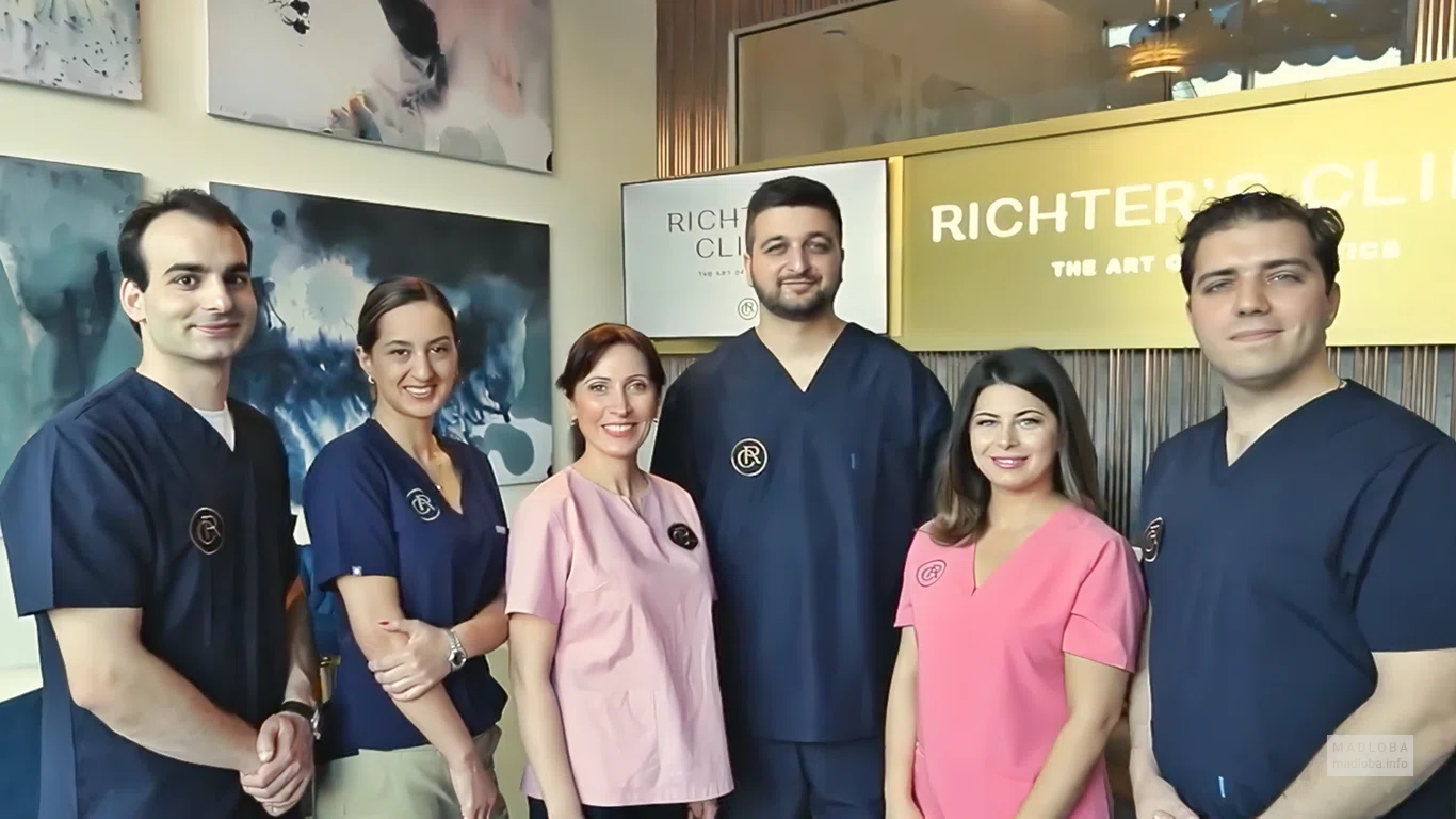 Врачи стоматологии Richter's Clinic