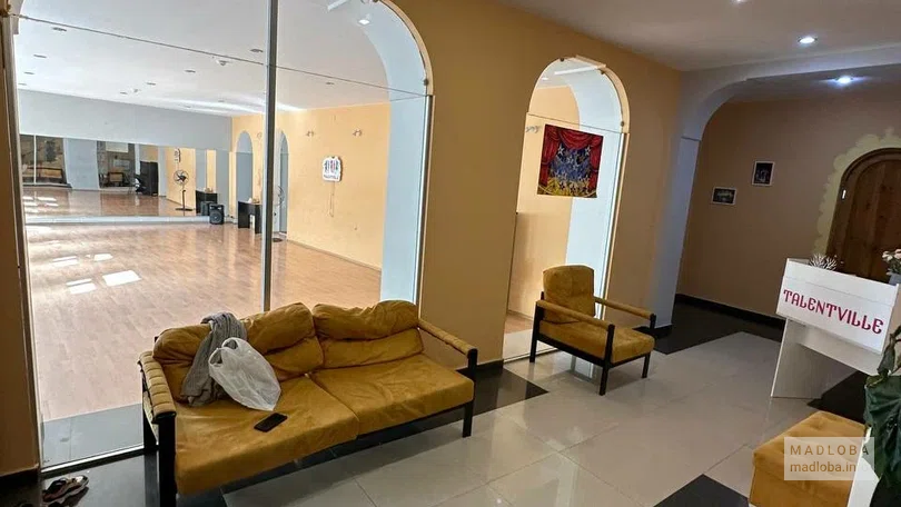 помещение детского сада Talentville в Тбилиси