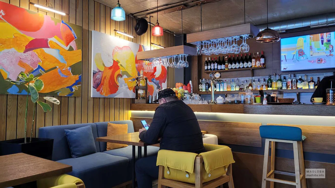Интерьер в Tangerine Cafe
