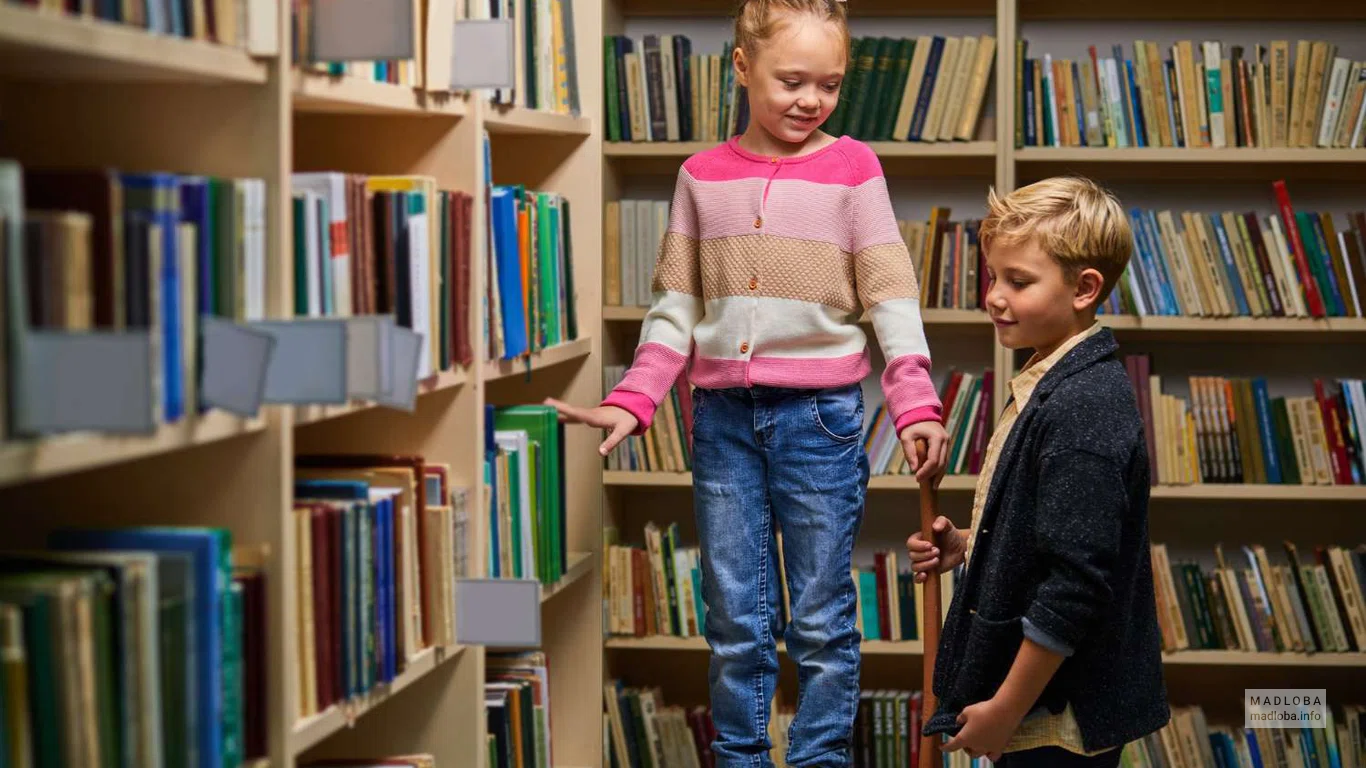 Детская англоязычная библиотека "Tbilisi Little Bookworms"