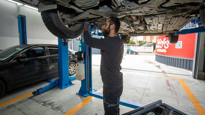 Tegeta Motors (Agmashenebeli Ave. 99)