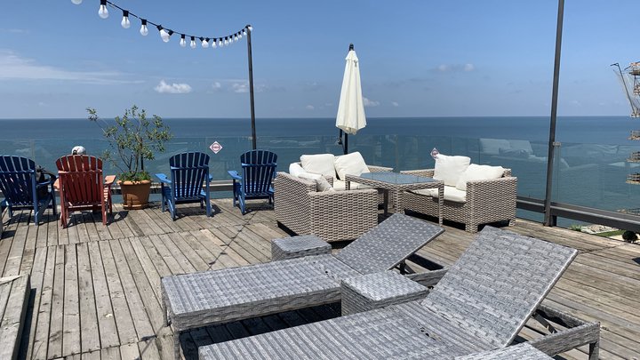 roof top pool batumi